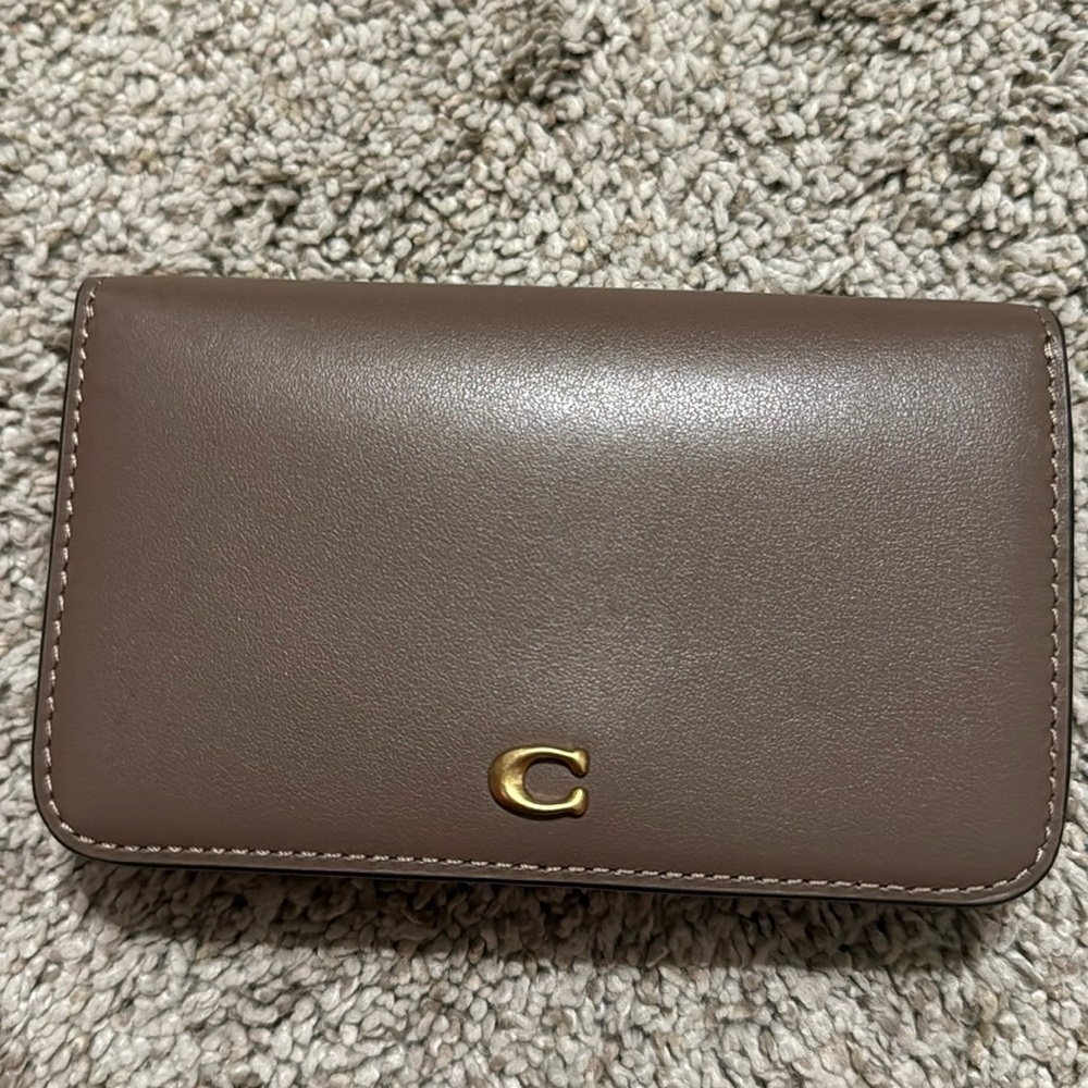Coach Essential Slim Card Case
